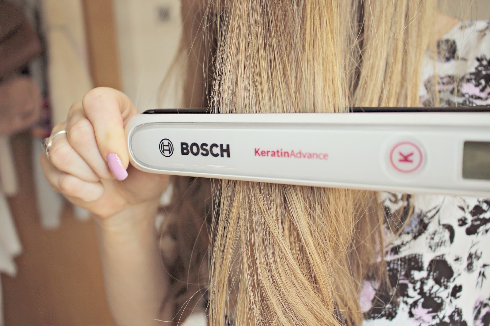 How to curl hair using Bosch KeratinAdvance Straighteners Fashion Mumblr